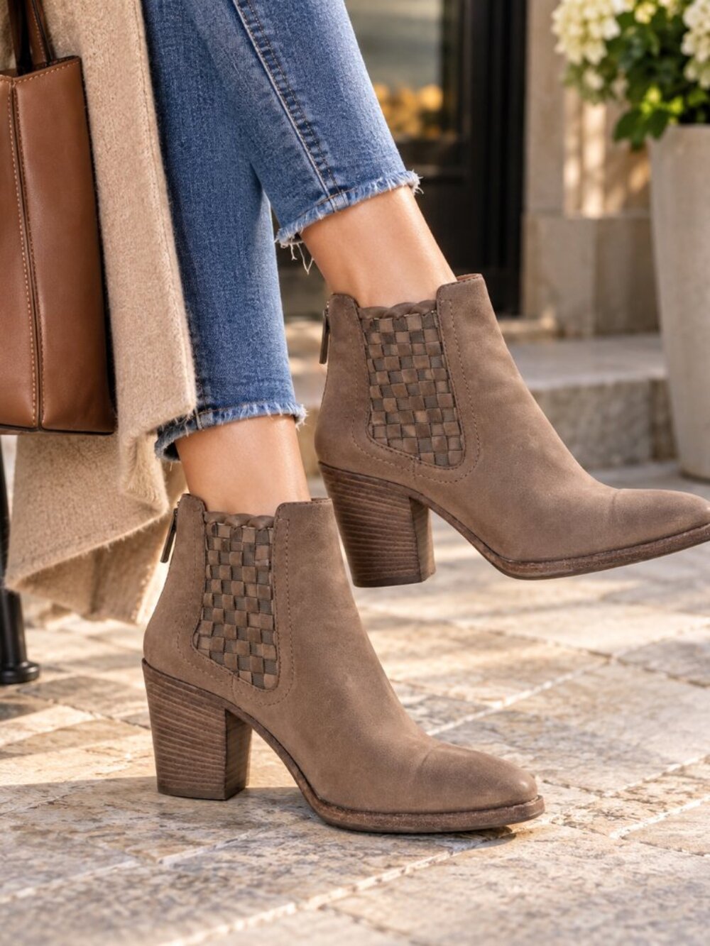 Aquatalia Italian Leather Woven Ankle Booties Taupe Back Zip Size 7.5